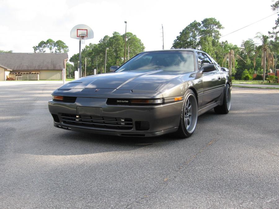  Toyota Supra 1987 года  (фото 2 из 8)